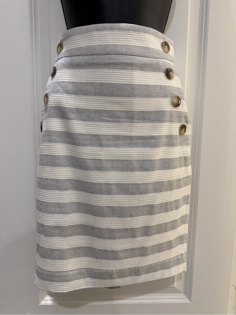 LOFT Petite Gray Ivory Striped Sailor Pencil Skirt Cotton Pockets Size 2P